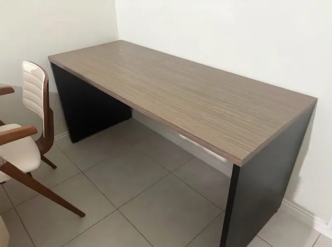 Mesa escrivaninha