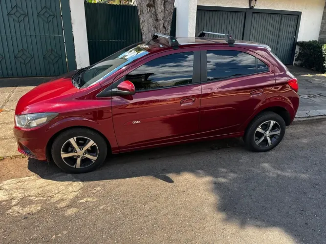 Chevrolet Onix Hatch LTZ 1.4 8V Flex Mec. 4P 2018