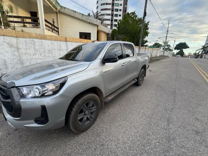 Toyota Hilux CD SR 4X4 2.8 TDI Diesel Aut. 2024