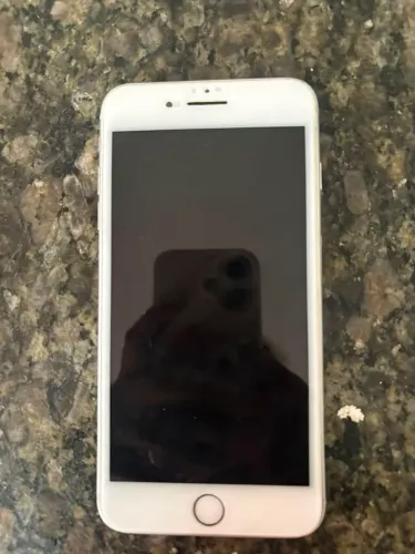 iPhone 8 plus com defeito