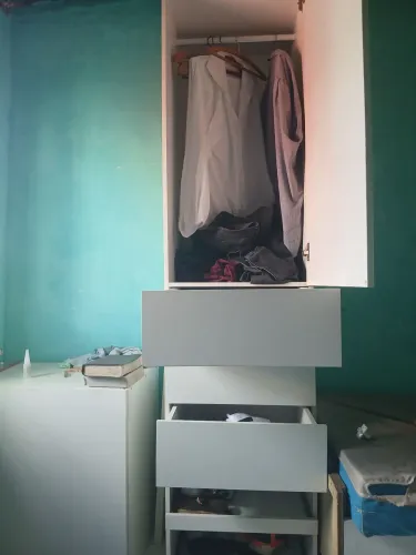 Móvel planejado que deu errado guarda roupas solteiro muito bom