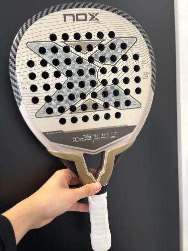 Raquete de Padel NOX TL10 Future 2024 by Tino Libaak - 5 meses de uso