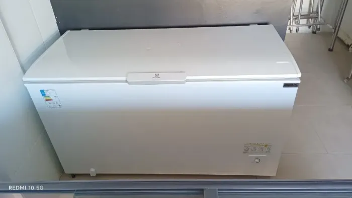 FREZER ELETROLUX NOVO