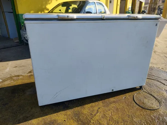 Freezer horizontal Metalfrio (ENTREGO)