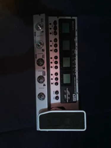 Pedaleira Zoom G5