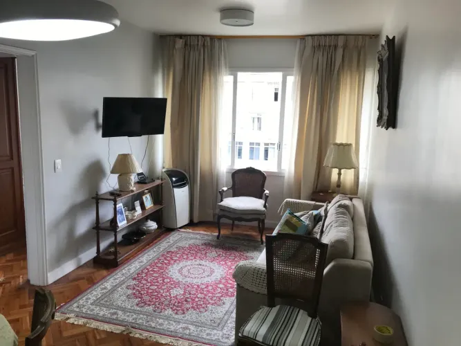 Apartamento localizado no quadrilátero de Ipanema, na Visconde de Pirajá.