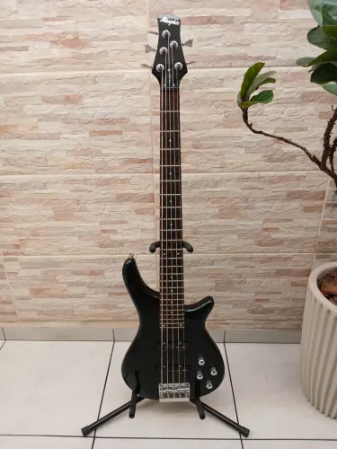 Baixo ativo 5 cordas Memphis by Tagima TB-540