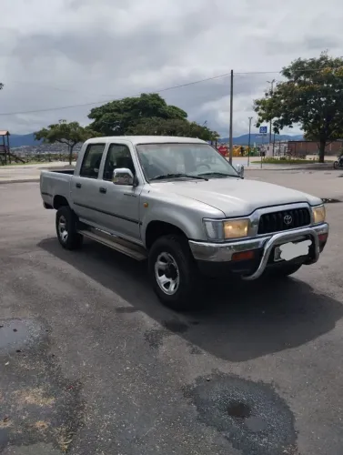Toyota Hilux CD SRV 4X2 3.0 8V 90cv Diesel 2003