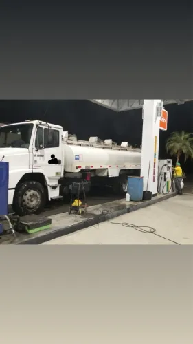 Vende-se caminhão tanque