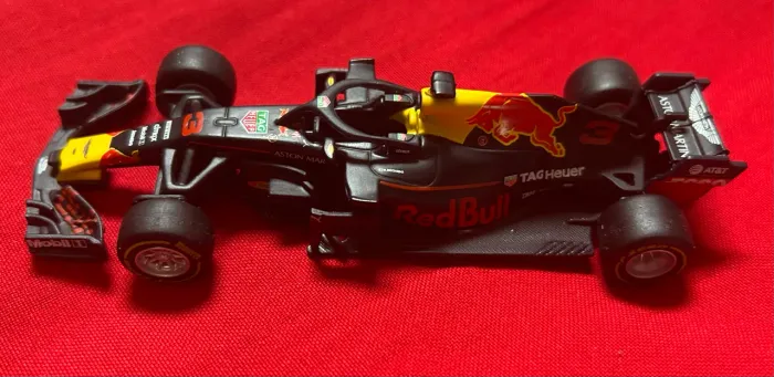 Daniel Ricciardo Red Bull RB14 2018 1/43