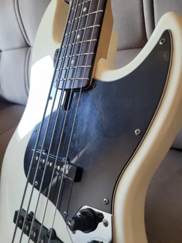 Baixo Jazz Bass 5 Cordas