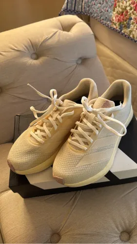 Tênis Adidas Duramo