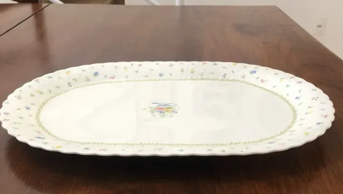 Prato para sobremesas e tortas