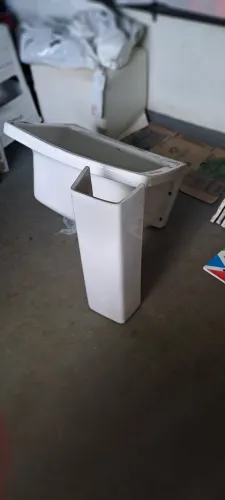 Tanquinho de louça Deca