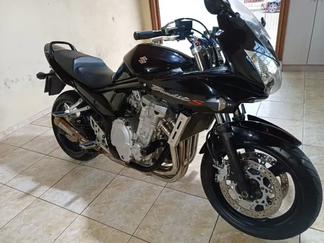 Suzuki bandit 650 s