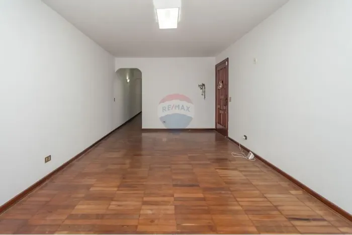 Locação casa com 208 m², 4 quartos, 2 suítes, 5 banheiros, 2 vagas, Vila Olímpia