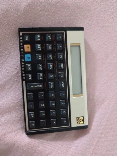 Calculadoras HP 12C e Casio FX-82LAX - Excelente Estado