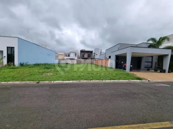 Terreno no condomínio Ágape a venda em Piracicaba no bairro Campestre