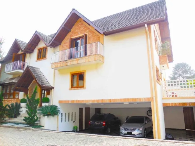 Casa à venda com 4 suítes no condomínio Vilaggio Monte Alegre, São Paulo - SP