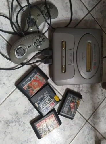 Mega drive antigo vídeo game