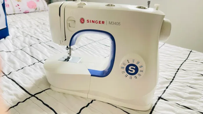 Máquina de costura singer