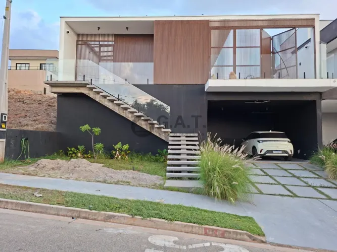 Casa em condomínio à venda em Sorocaba-SP, 3 quartos, 3 suítes, 2 salas, 5 banheiros, 4 va