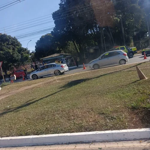 Motor carro funcionando