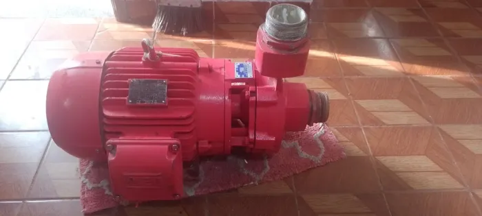 Bomba 7,5 CV