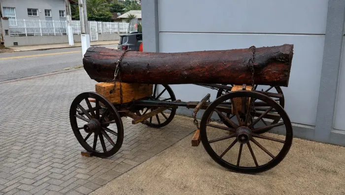 Carretão de transportar tora
