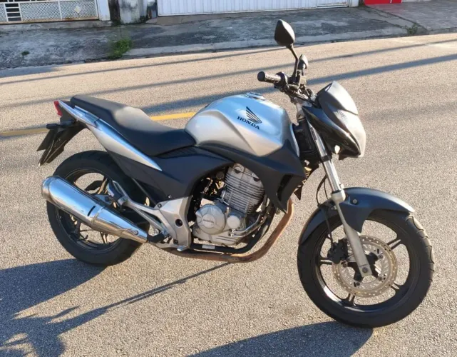 CB300R 2010 ABS TOP ?