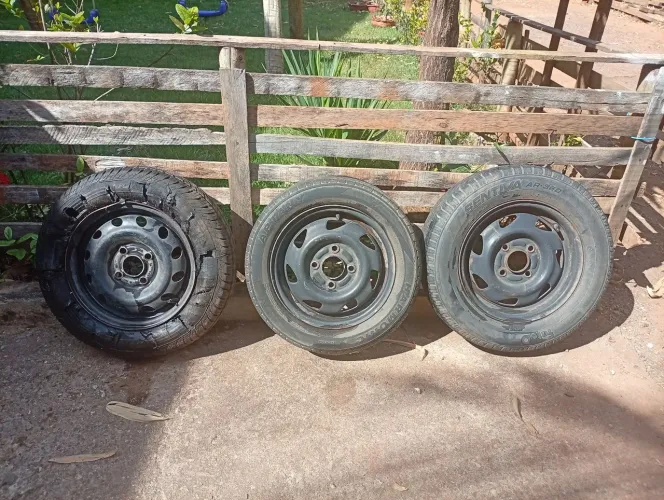 VENDO 3 RODAS R13 FORD/PEUGEOT