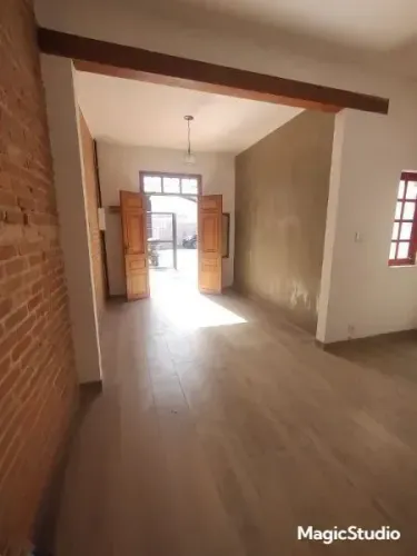 Casa com 2 dormitórios à venda, 80 m² por R$ 490.000 - Centro - Taubaté/SP