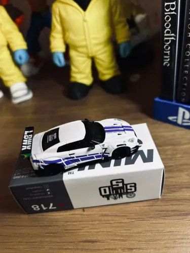 NISSAN GT-R R35 LB WORKS TYPE 2 SALÃO DIECAST 2024 MGT00718