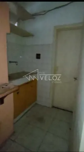 Sala : / Comercial / Centro