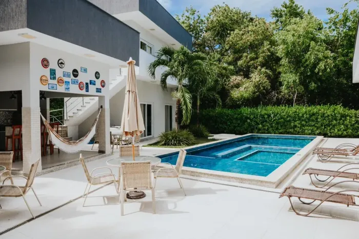 CASA NO CONDOMÍNIO QUINTA DAS LAGOAS - ITACIMIRIM/BA