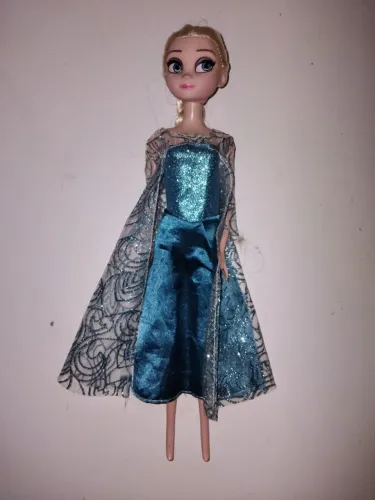 Boneca elsa + Boneca branca de neve