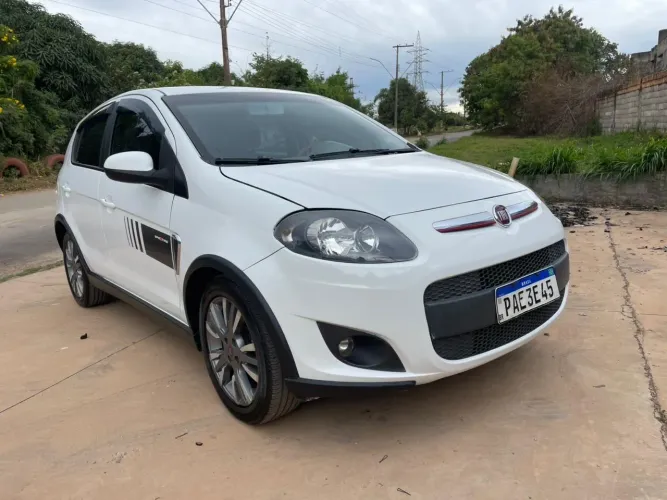 Fiat Palio Sporting 1.6 Flex 16V 5P 2015