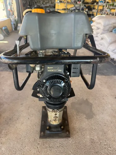 Compactador Solo Sapinho