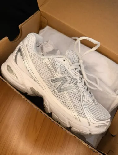 Tênis new balance 740 branco/prata