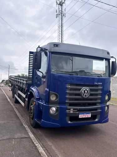 ? VW CONSTELLATION 24.280 2012 AZUL ? COM FRETE FIXO!