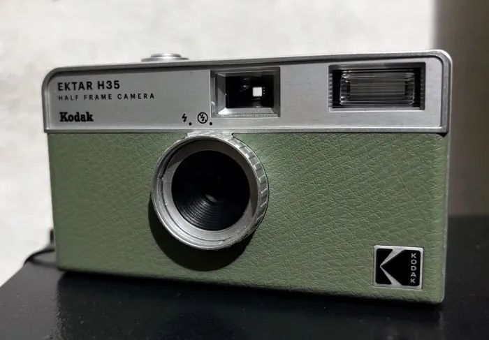 Câmera Analógica Kodak Ektar H35 Filme 35mm Verde (usada)