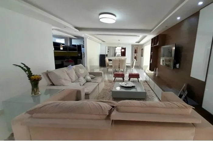 Vende casa em Boa Viagem 260m2 com 5 quartos 3 suítes piscina e churrasqueira