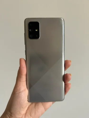 Samsung galaxy A71 usado