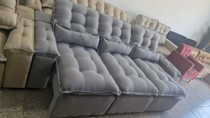 Sofá pillow top Retrátil