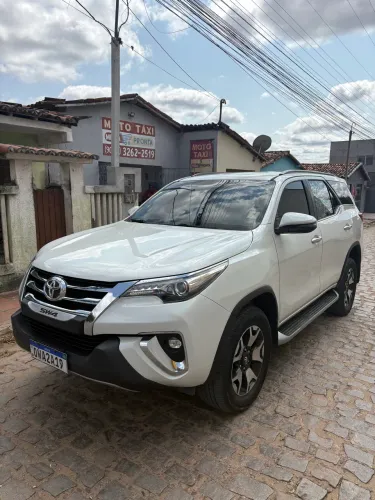 Toyota Hilux SW4 SRX Diamo. 4X4 2.8 TB DIE AUT 2019