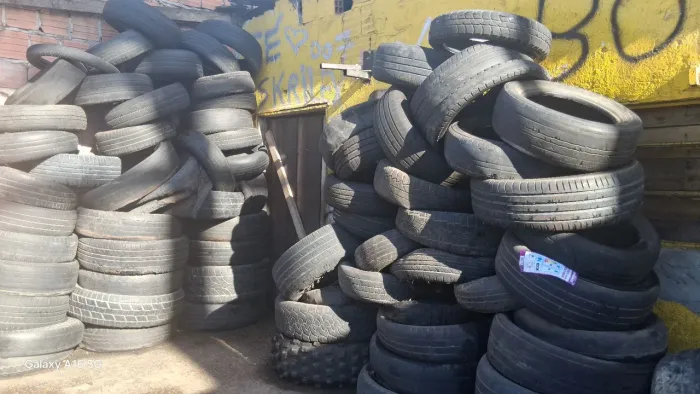 Pneu semi usados