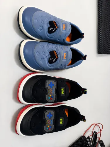 Sapatos da Marca Bibi semi novos tamanho 27