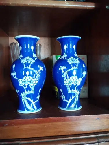 Vasos de porcelana chinesa original.