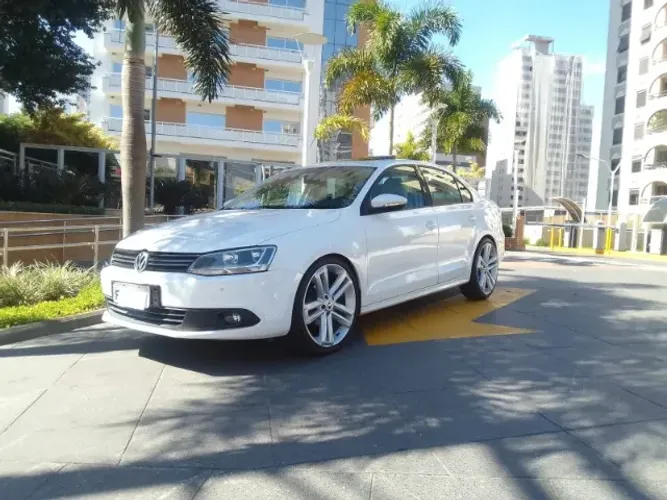 Volkswagen Jetta Comfortline 2.0 T.flex 8V 4P Tipt. 2014
