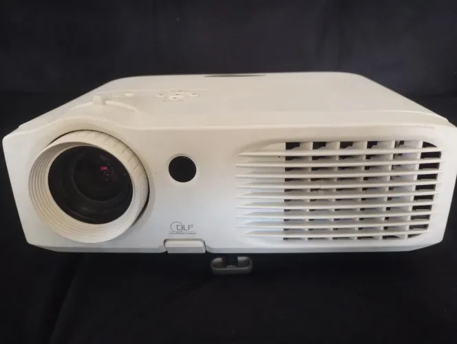 Projetor de imagem Optoma.